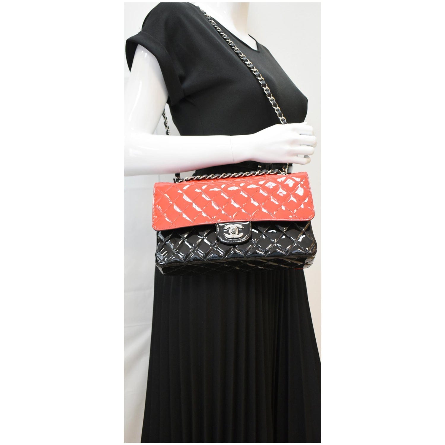 Chanel Black Matelasse Caviar Leather Belt Bag ref.671397 - Joli