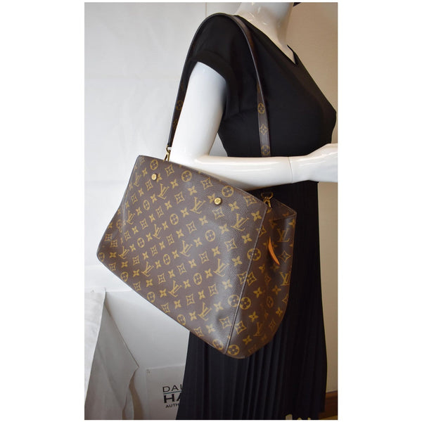 Louis Vuitton Montaigne GM Monogram Canvas handbag wear