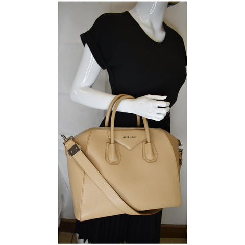 GIVENCHY Antigona Medium Leather Shoulder Bag Beige