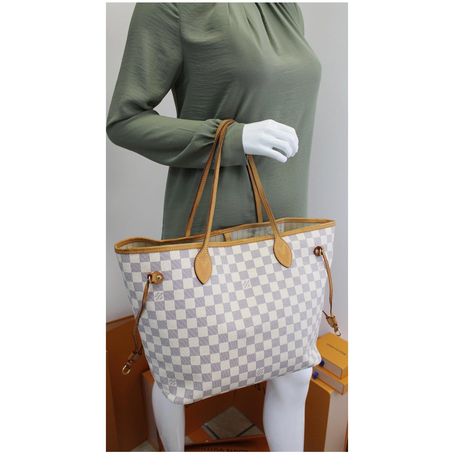 Louis Vuitton Neverfull Tote White Bags & Handbags for Women for