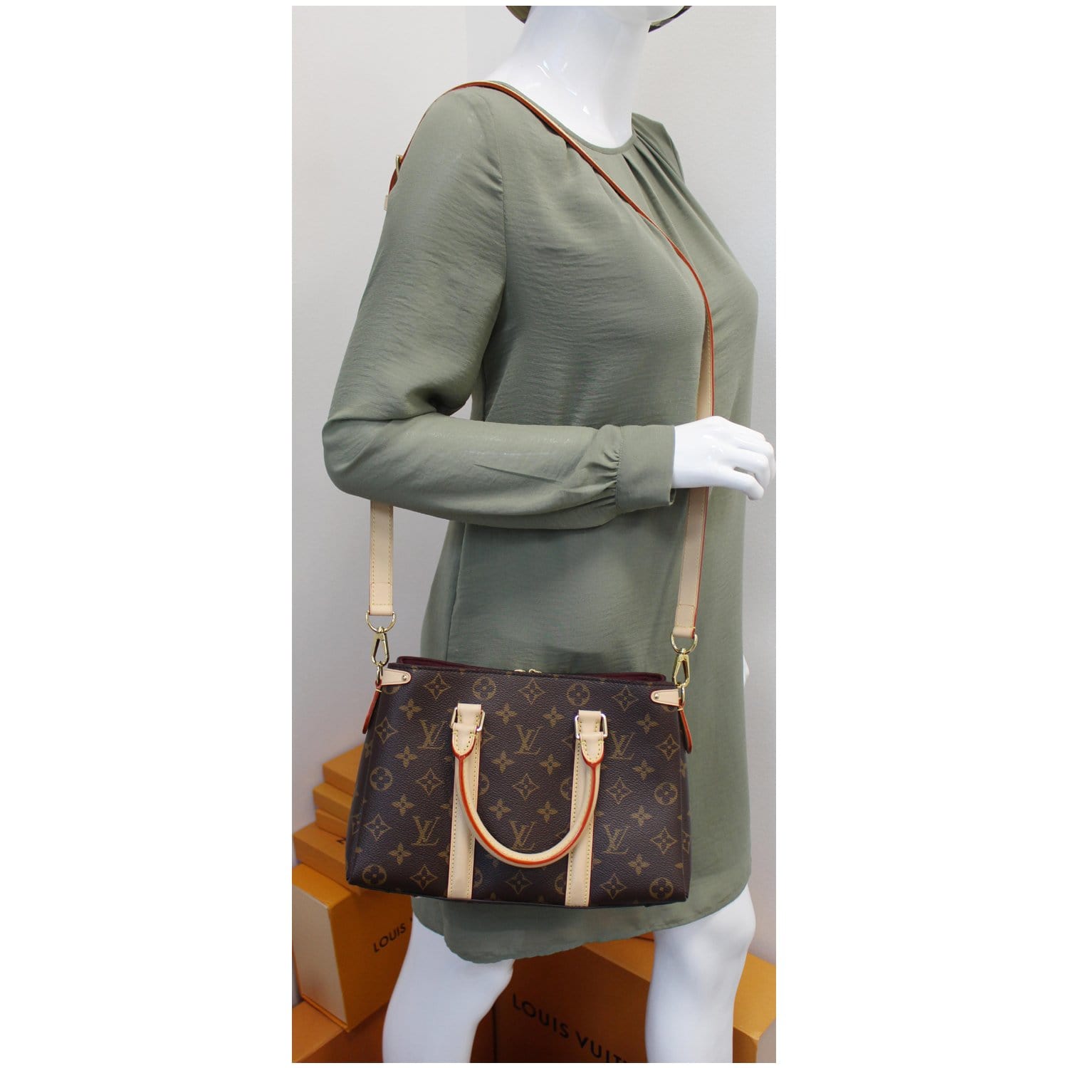Louis Vuitton, Bags, Authentic Louis Vuitton Soufflot Pouch Hand Bag Ep
