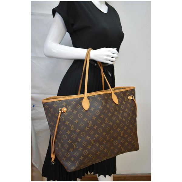 LOUIS VUITTON Neverfull GM Monogram Canvas Tote Bag Brown