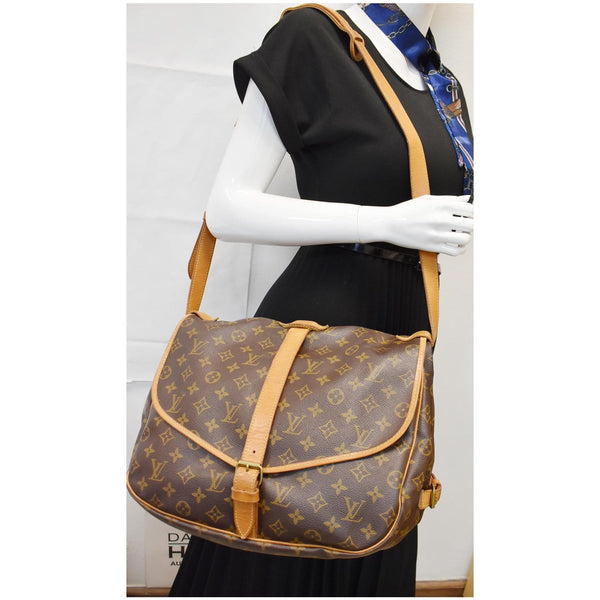 Louis Vuitton Saumur 35 Monogram Canvas Shoulder Bag for women\ | DDH