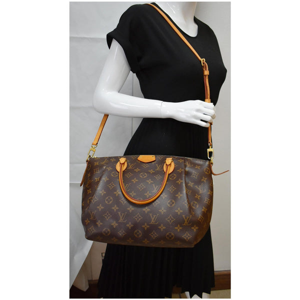 LOUIS VUITTON Turenne MM Monogram Canvas 2Way Shoulder Bag Brown