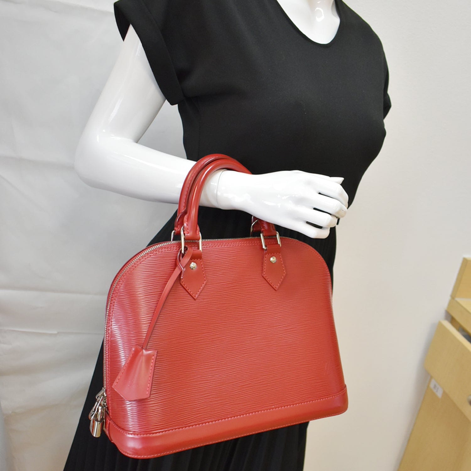 Handbags Louis Vuitton Louis Vuitton Alma Red EPI Leather PM