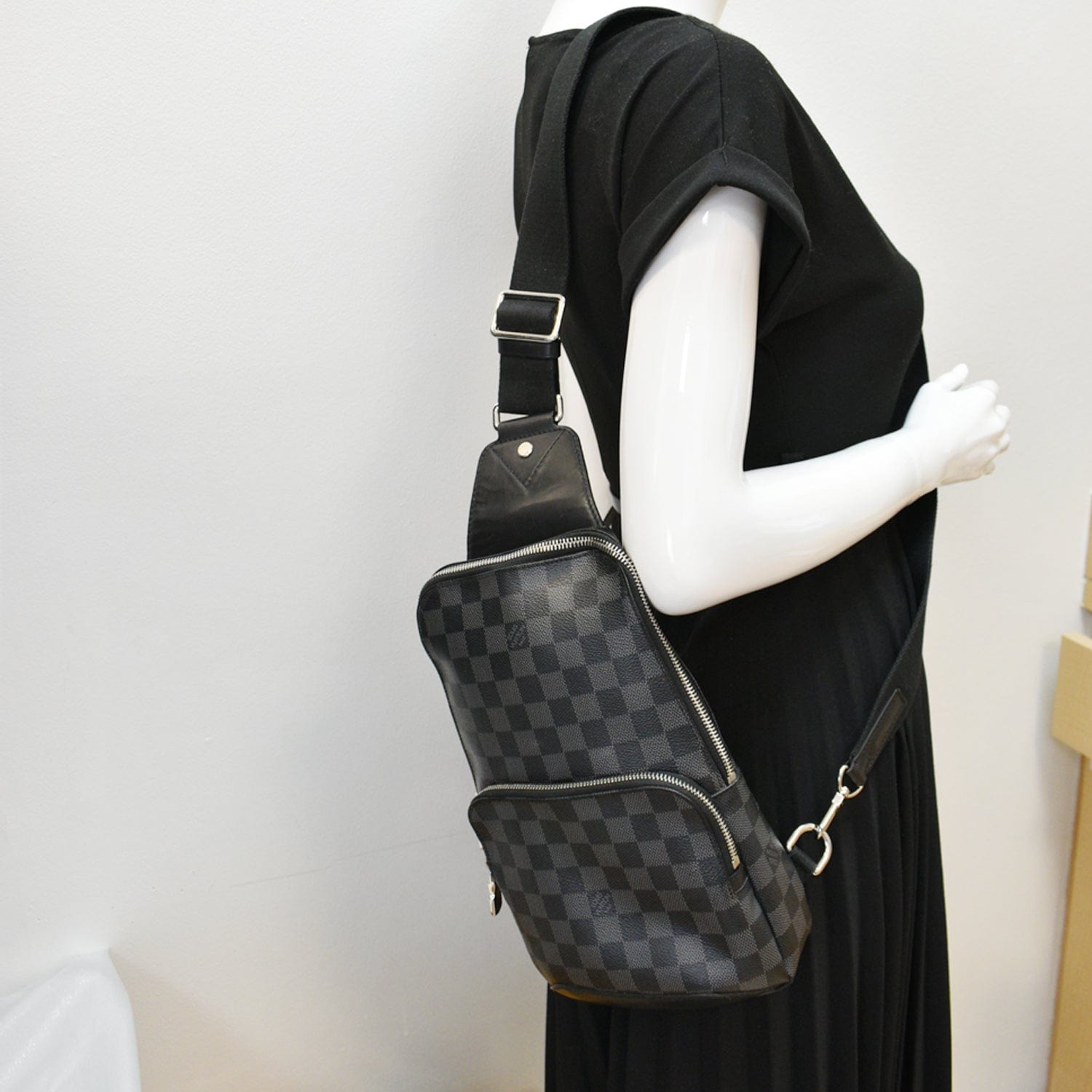 Preowned Louis Vuitton Avenue Sling Bag Damier Graphite Cross Body  AUTHENTIC LV