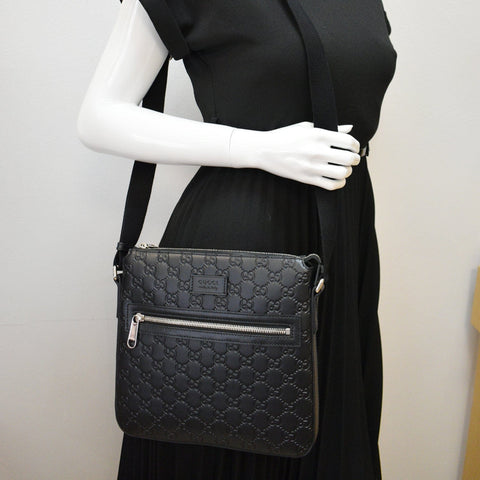 Gucci GG Unisex Gucci Signature Messenger Black - DDH