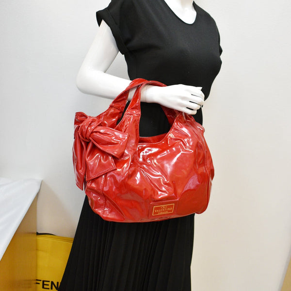 VALENTINO Nuage Bow Patent Leather Tote Bag Red