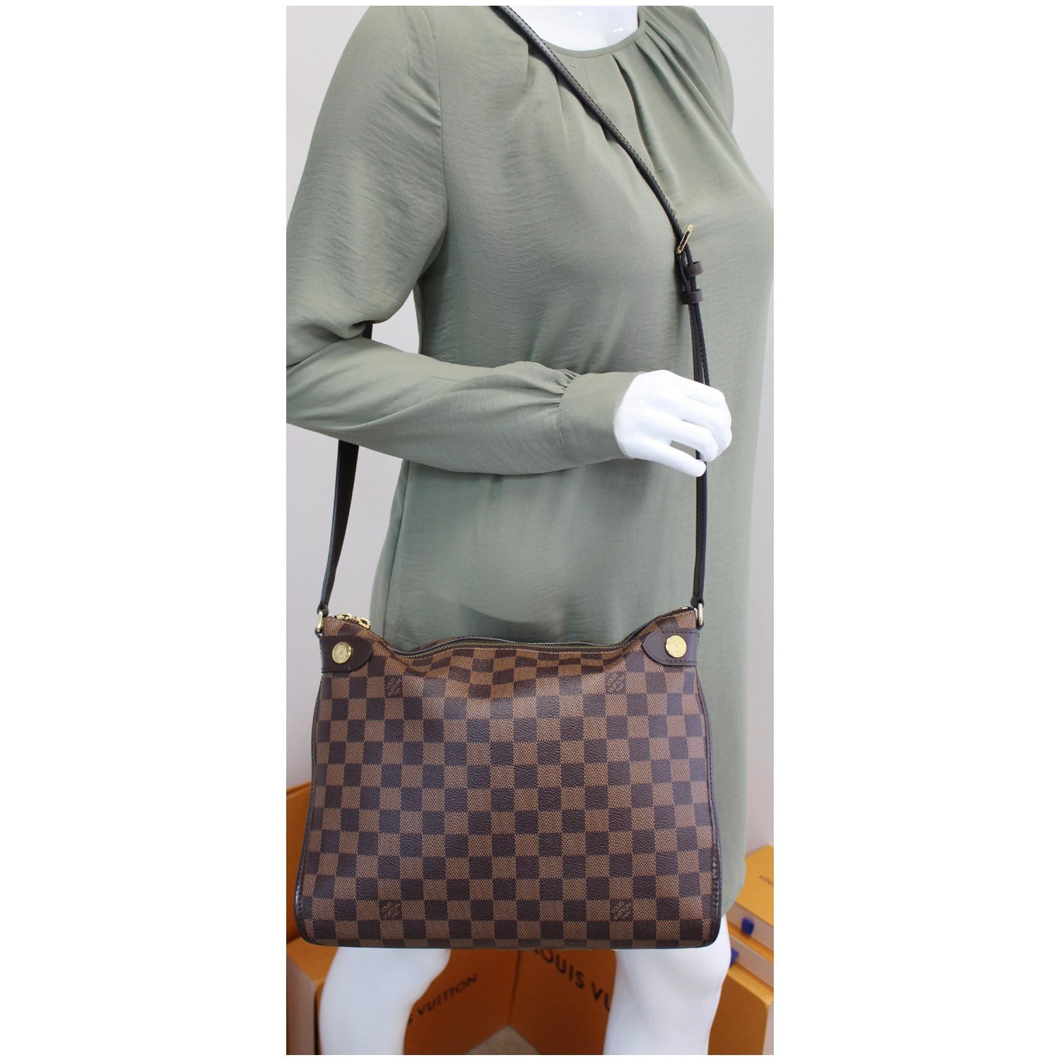 Duomo leather crossbody bag Louis Vuitton Brown in Leather - 37762135