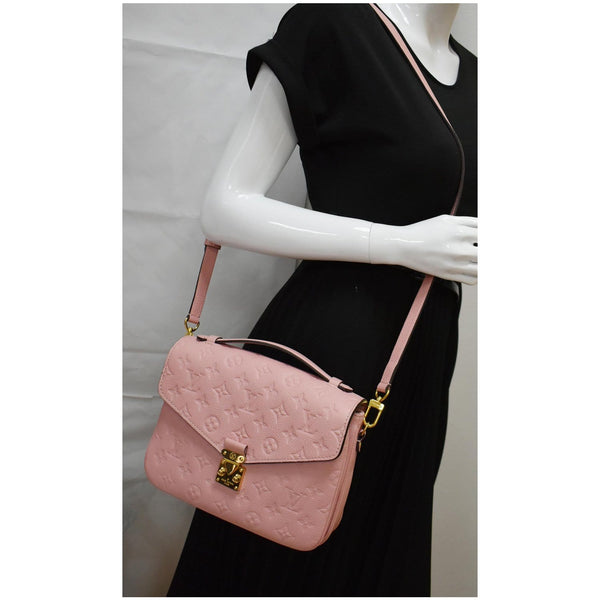 LOUIS VUITTON Metis Pochette Empreinte Leather Crossbody Bag Rose Poudre