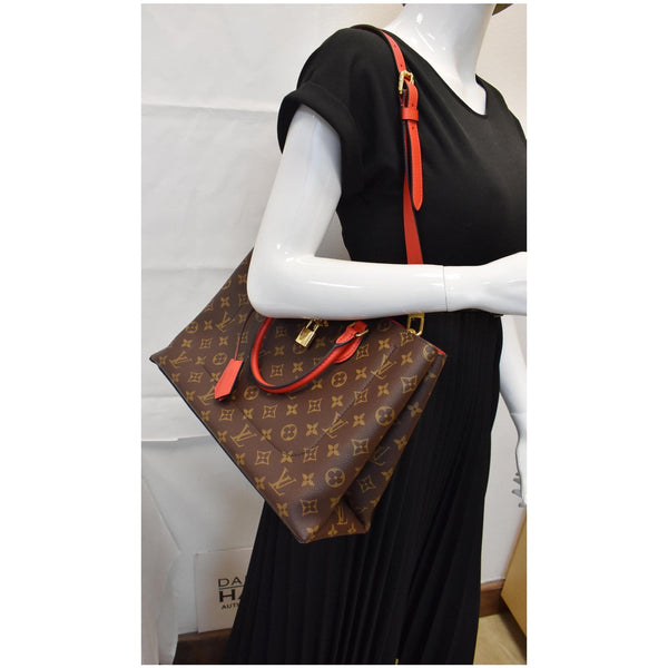 LOUIS VUITTON Flower Monogram Canvas Tote Shoulder Bag Brown/Red