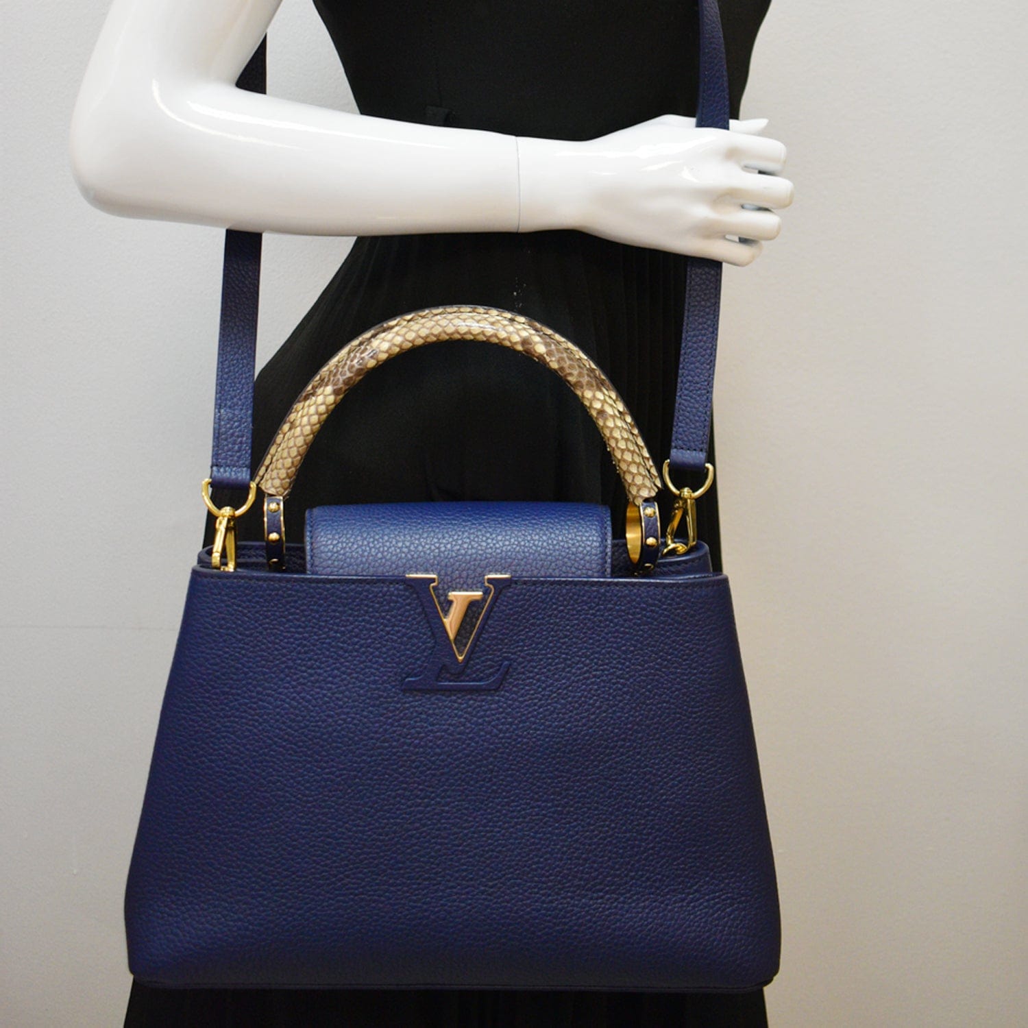 Capucines lizard handbag Louis Vuitton Blue in Lizard - 16671699