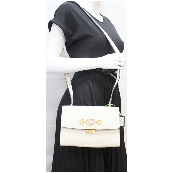 GUCCI Zumi Small Grainy Leather Chain Crossbody Bag White 576388