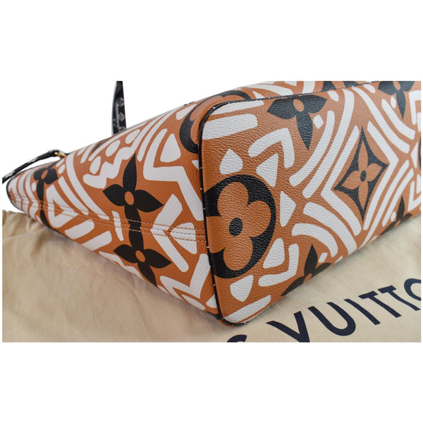 LOUIS VUITTON Neverfull Crafty MM Monogram Gaint Canvas Tote Bag Caramel