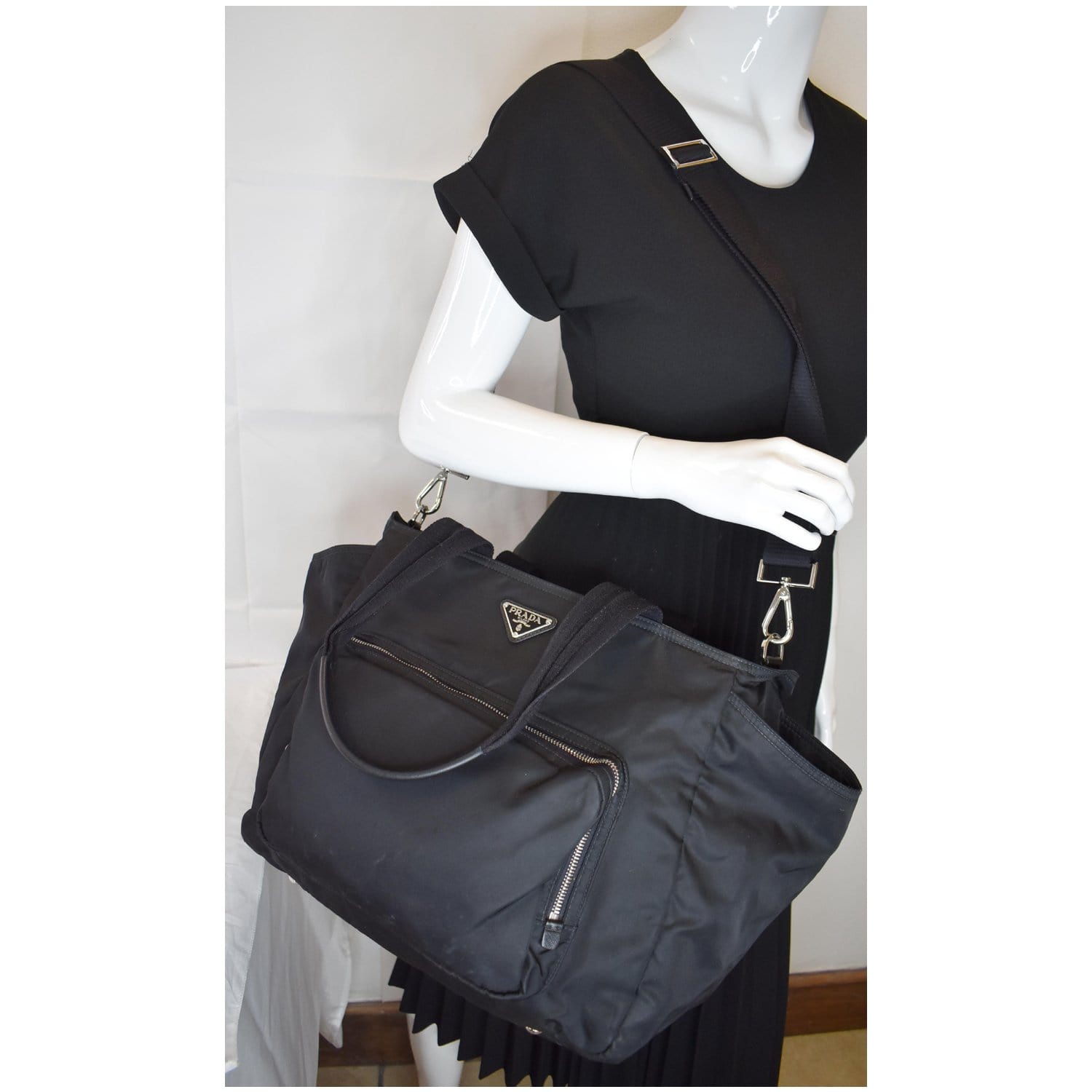 Re Nylon Changing Bag in Black - Prada