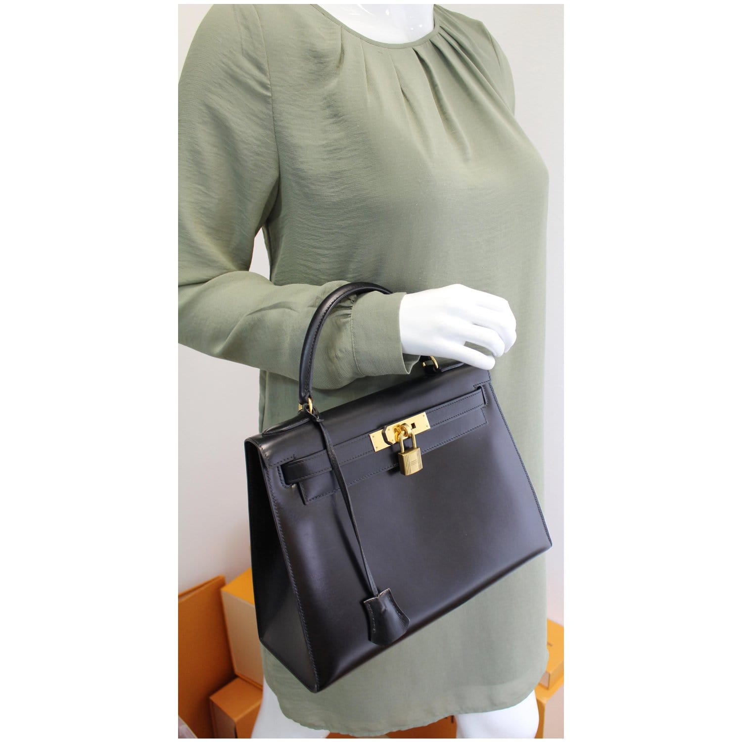 Kelly 28 box leather Clearance