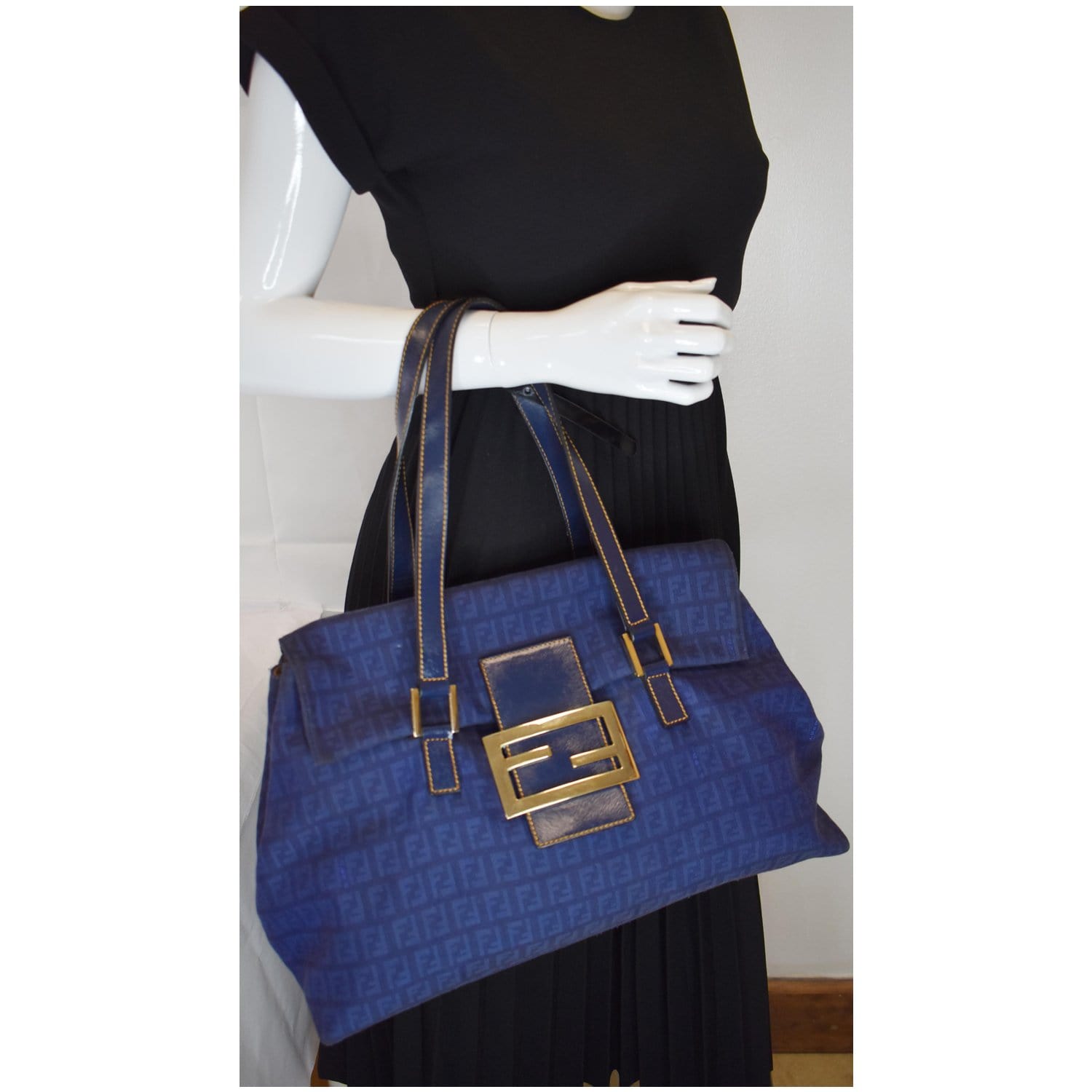 Authentic FENDI Zucchino Hand Boston Bag Purse Canvas Leather Navy Blue  J5152