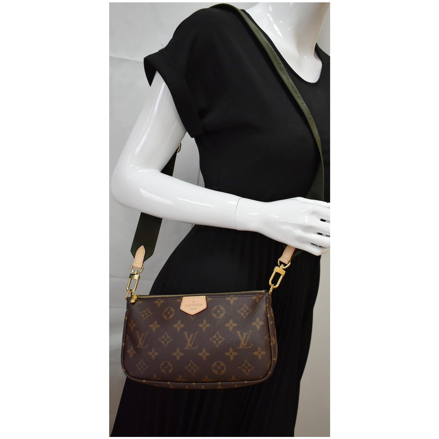 Louis Vuitton Multi Pochette Accessories With Khaki Strap