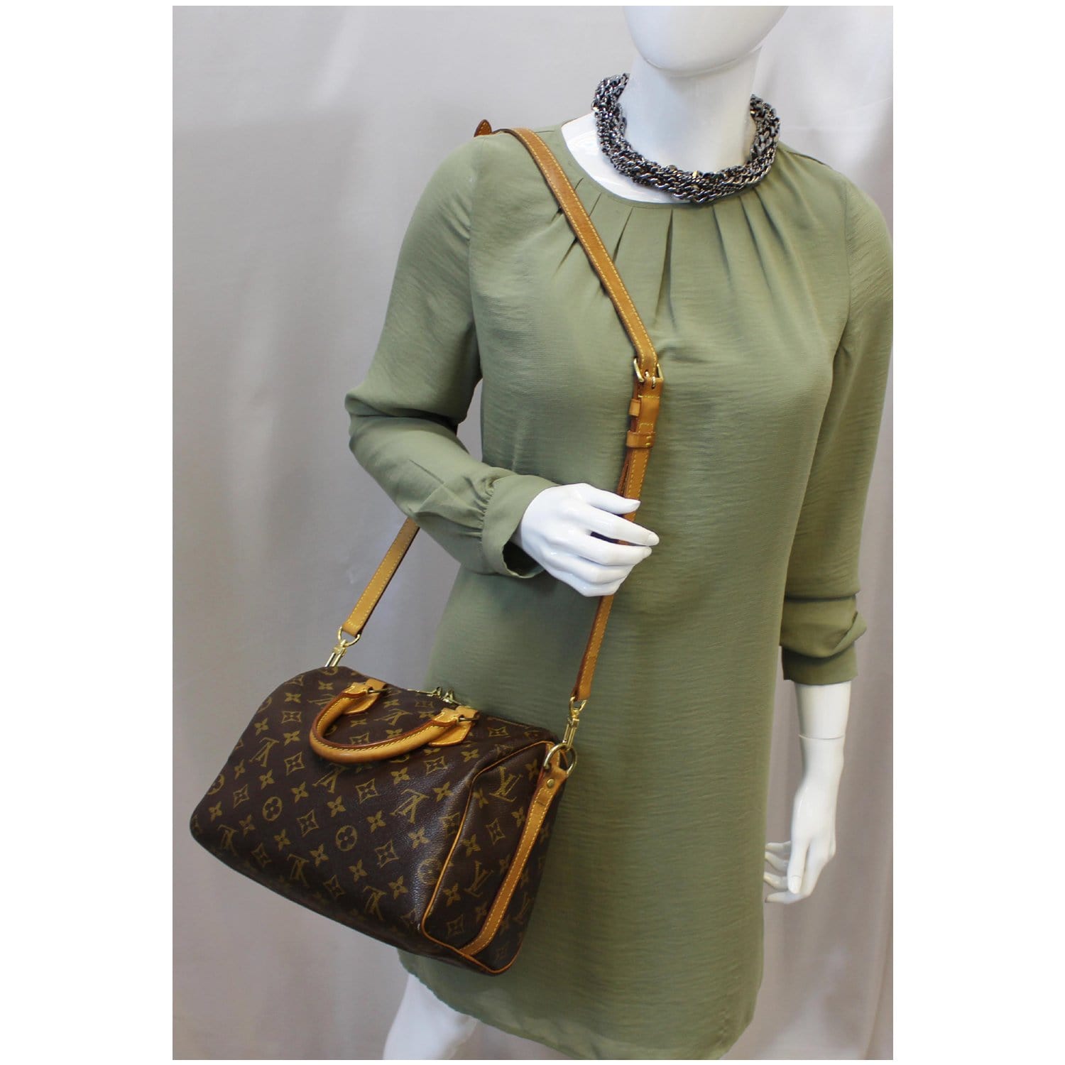 outfit speedy 25 bandouliere monogram