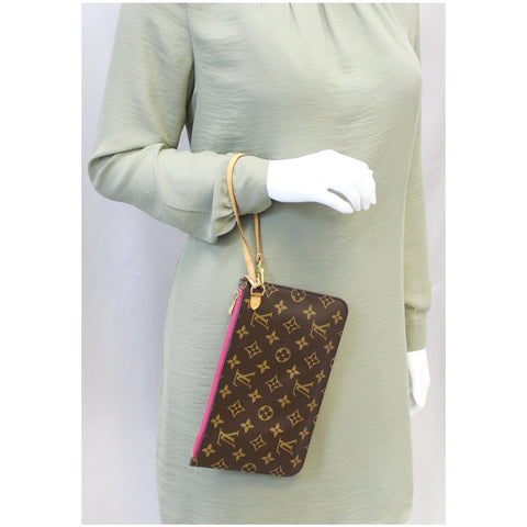 LOUIS VUITTON Pochette Wristlet Pouch Monogram Canvas Neverfull MM Brown