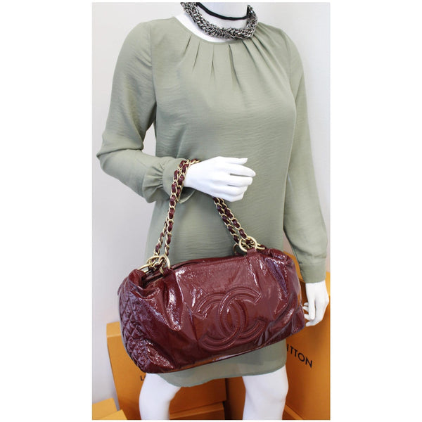 CHANEL Rock & Chain Patent Vinyl Bowler Shoulder Bag Red