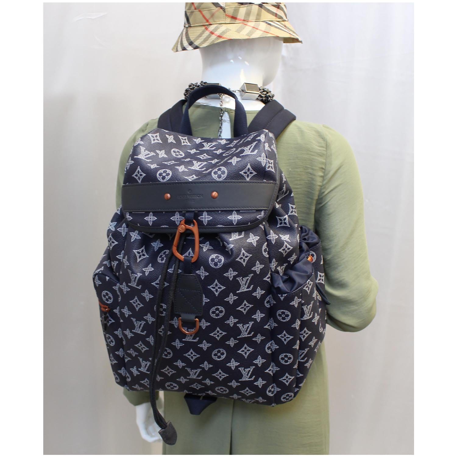 LOUIS VUITTON DISCOVERY UPSIDE DOWN MONOGRAM BACKPACK BAG NAVY  BLUE-DD5618-Sold 