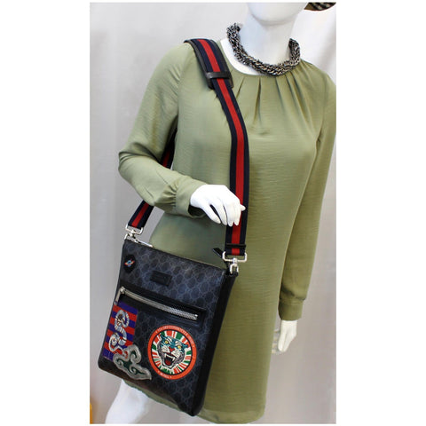 GUCCI Night Courrier GG Supreme Messenger Crossbody Bag Black/Grey