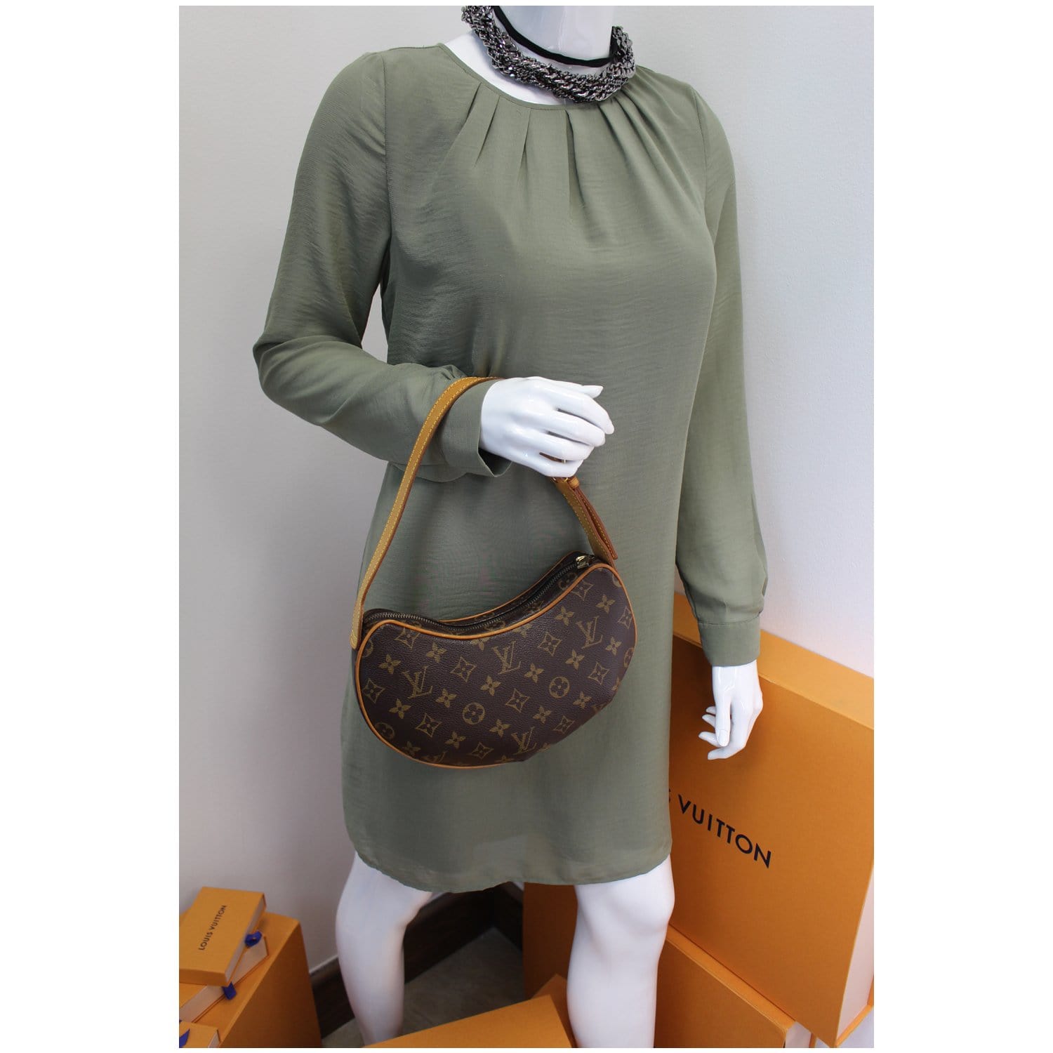 Louis Vuitton Monogram Croissant PM - Brown Shoulder Bags, Handbags -  LOU797684