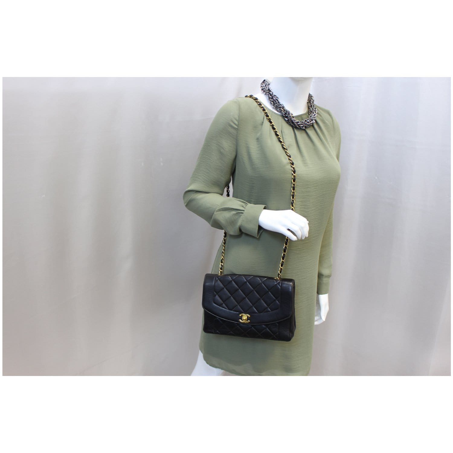 Black Chanel Diana Flap Lambskin Leather Crossbody Bag – Designer Revival
