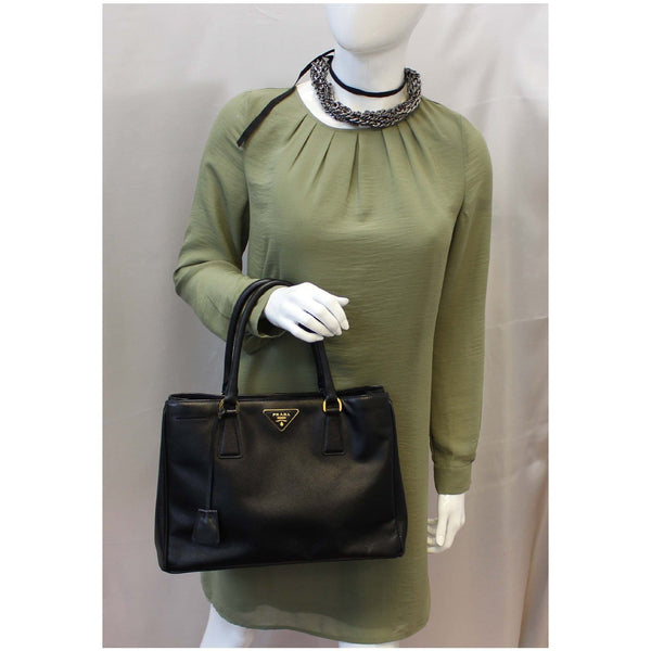 PRADA Galleria Medium Saffiano Leather Tote Bag Black