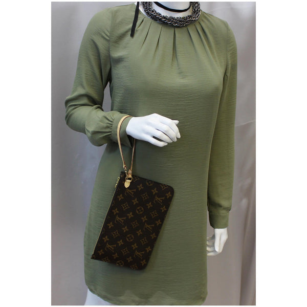 LOUIS VUITTON Pochette Wristlet Pouch Monogram Canvas Neverfull MM Brown
