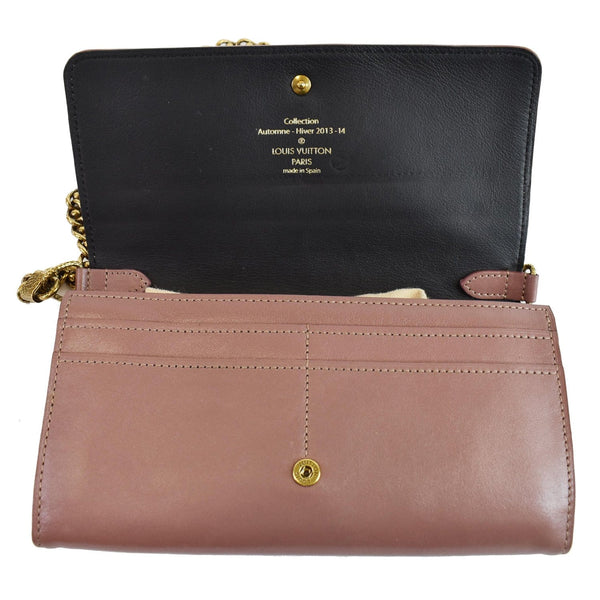opned view lv Sarah Cuir Boudoir Chain Wallet Rose