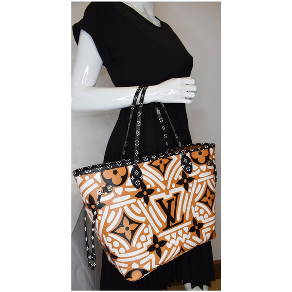 LOUIS VUITTON Neverfull Crafty MM Monogram Gaint Canvas Tote Bag Caramel