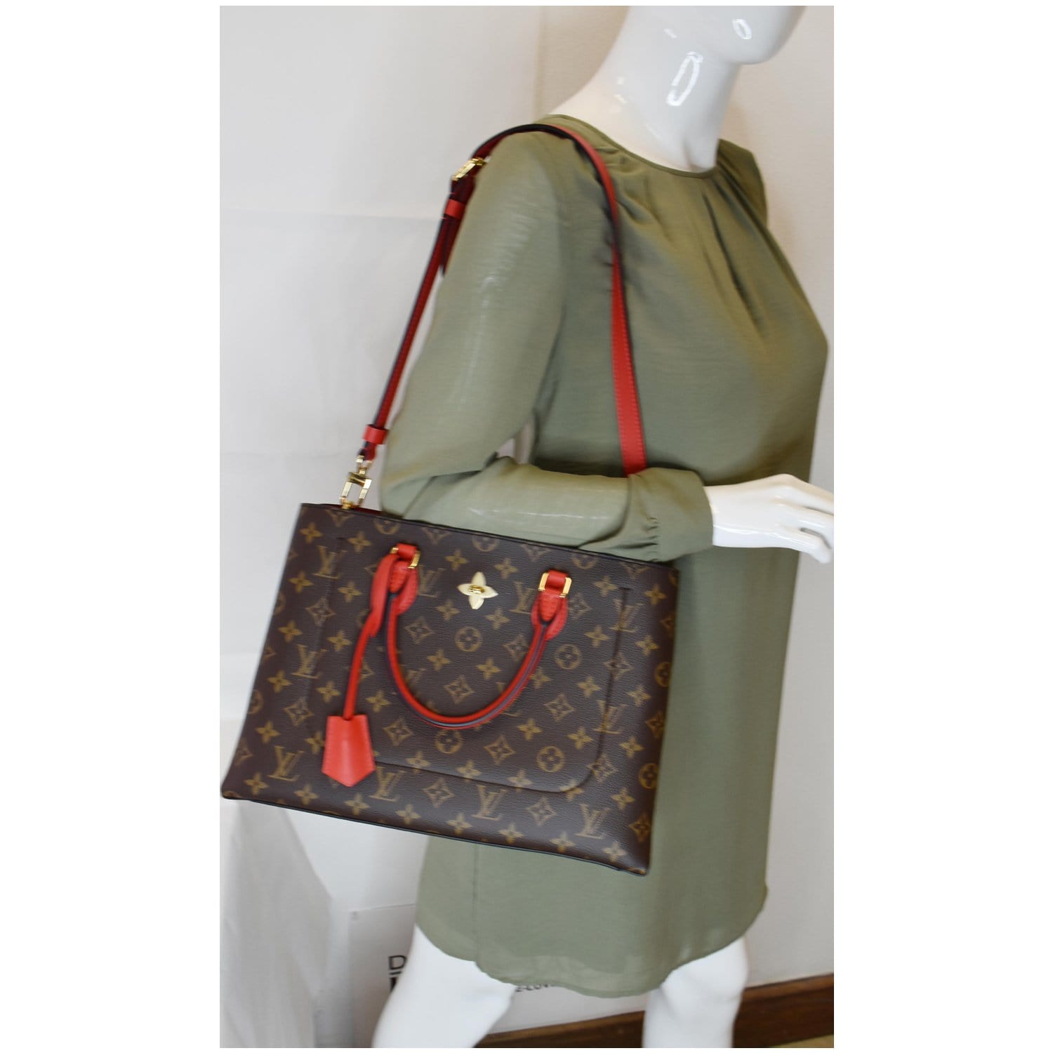 Flower tote leather crossbody bag Louis Vuitton Brown in Leather - 38134294
