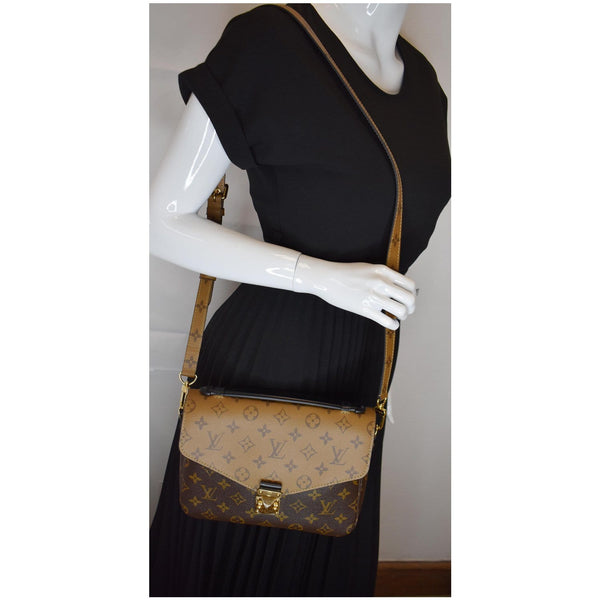 Louis Vuitton Metis Pochette Reverse Monogram Tote Bag - women shoulder bag