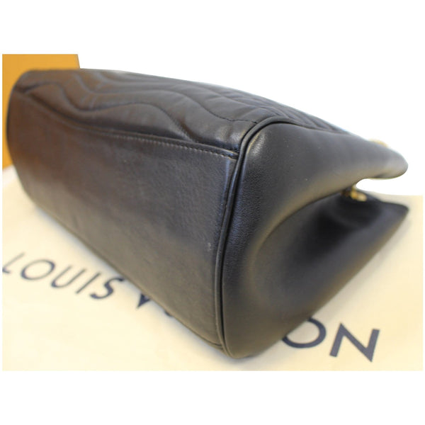 LOUIS VUITTON Wave Chain Leather Tote Shoulder Bag Black