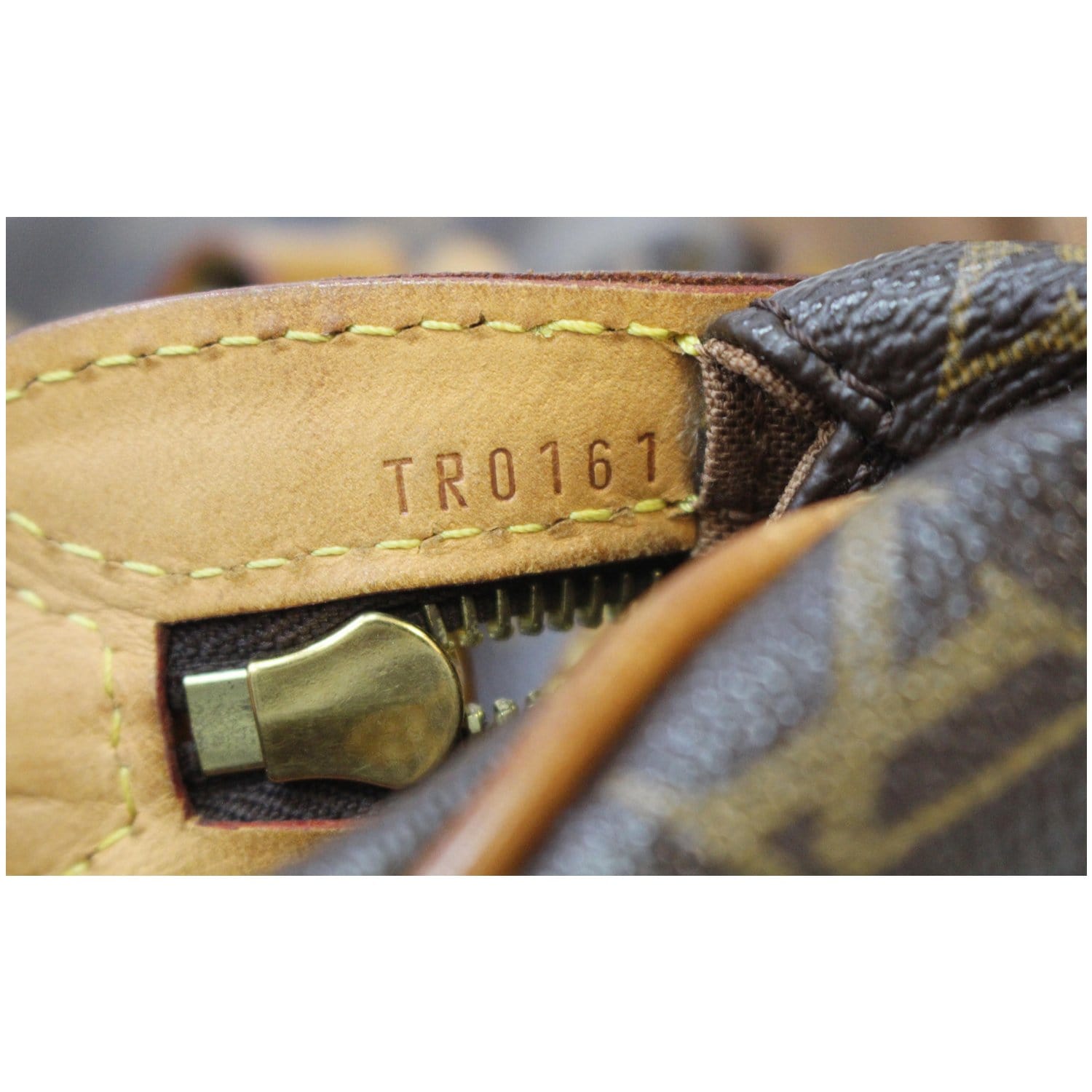 Louis Vuitton - Authenticated Stresa Handbag - Leather Brown Plain for Women, Good Condition