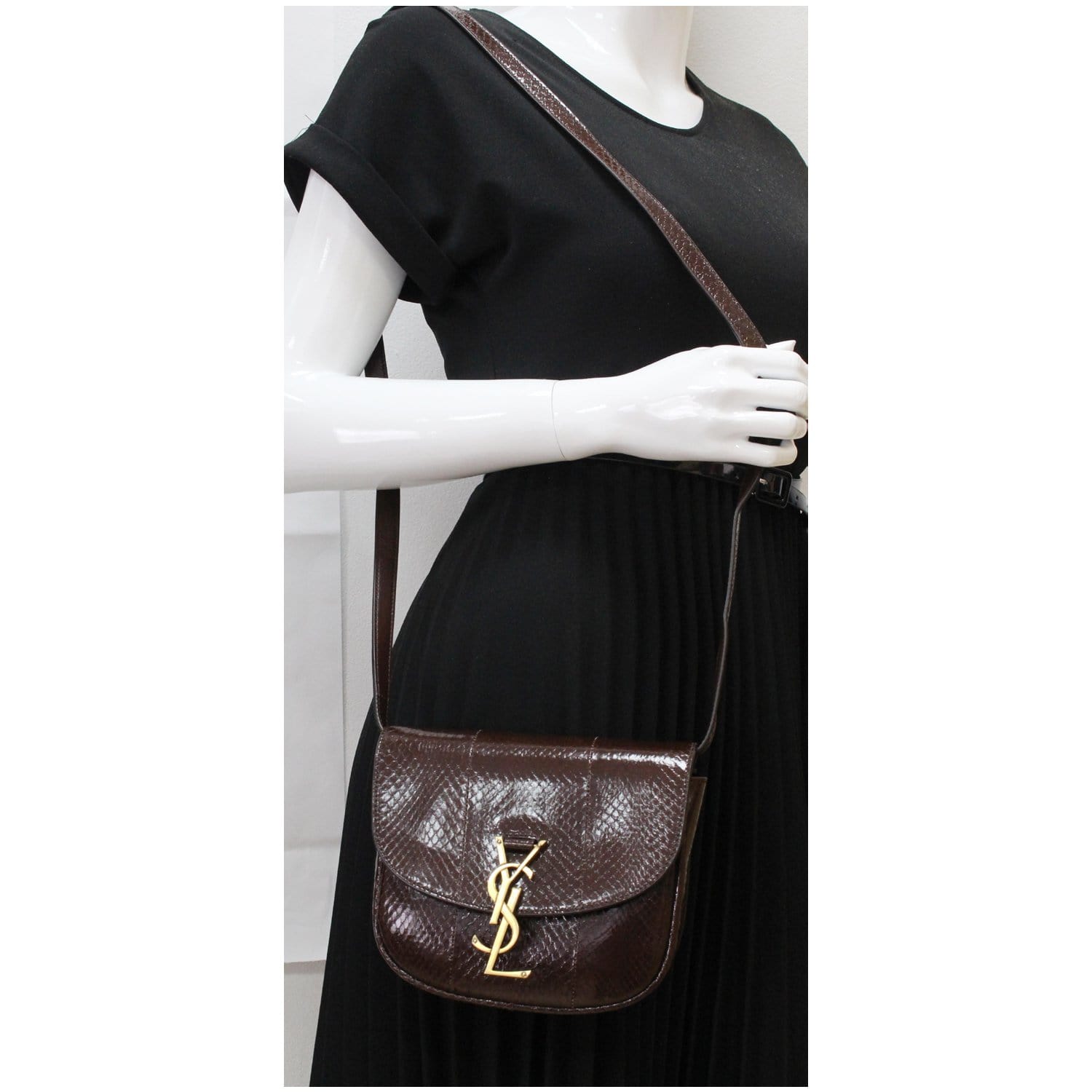 Kaia Small Leather Shoulder Bag in Black - Saint Laurent
