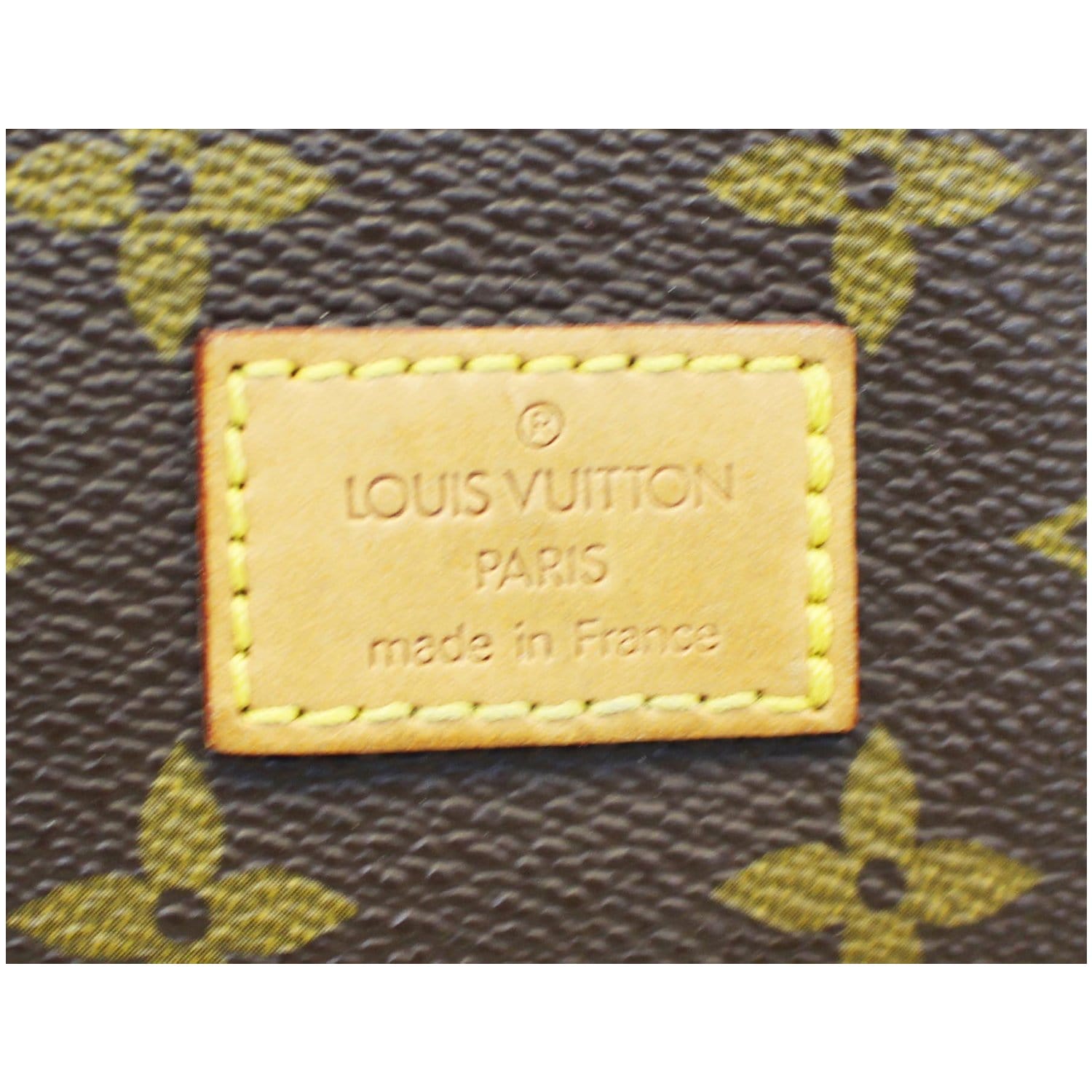 Louis Vuitton Saumur 30 Monogram Canvas – l'Étoile de Saint Honoré