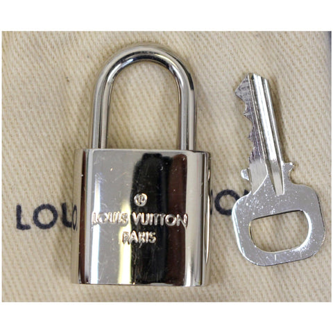 LOUIS VUITTON Padlock and 1 Keys Silver Bag Charm Number 445-US