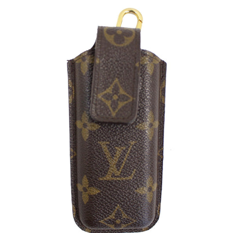 LOUIS VUITTON Etui Telephone International Monogram Phone Case Brown