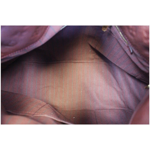 Louis Vuitton Artsy MM Monogram Shoulder Bag - Lv interior