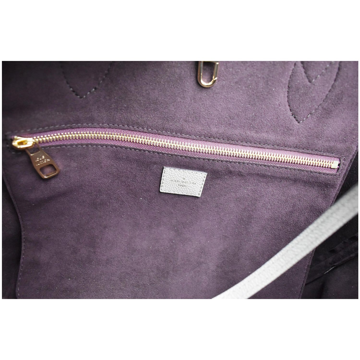 Authentic Louis Vuitton Monogram Neverfull MM w/ Beige Interior Tote Bag  M40995