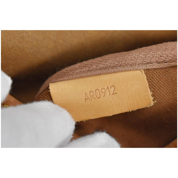 Louis Vuitton Saumur 35 Monogram Canvas Shoulder Bag code AR0912 | DDH
