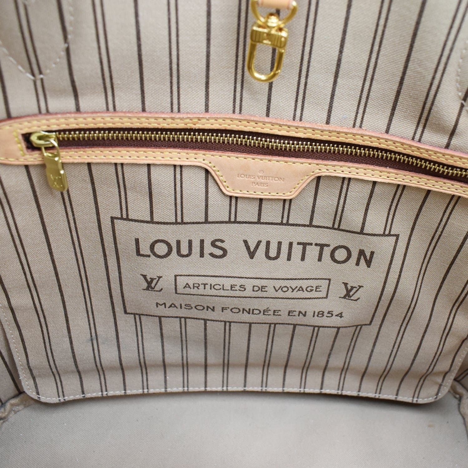 Louis Vuitton Monogram Articles De Voyage Neverfull GM - Brown