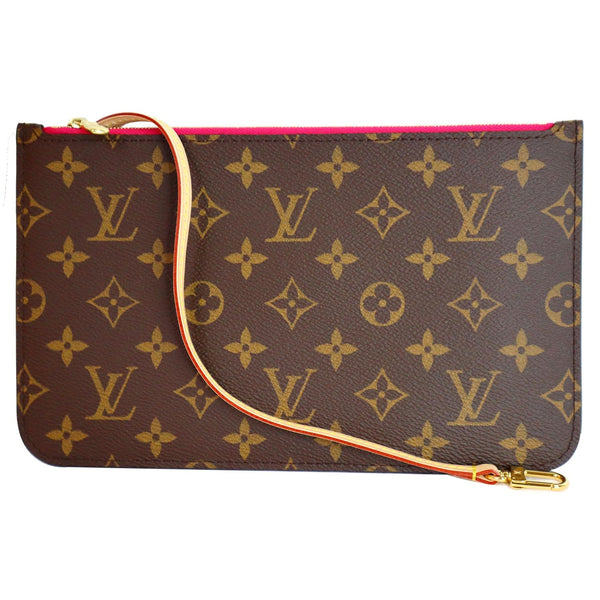 Louis Vuitton Pochette Neverfull MM Monogram Canvas Bag front look