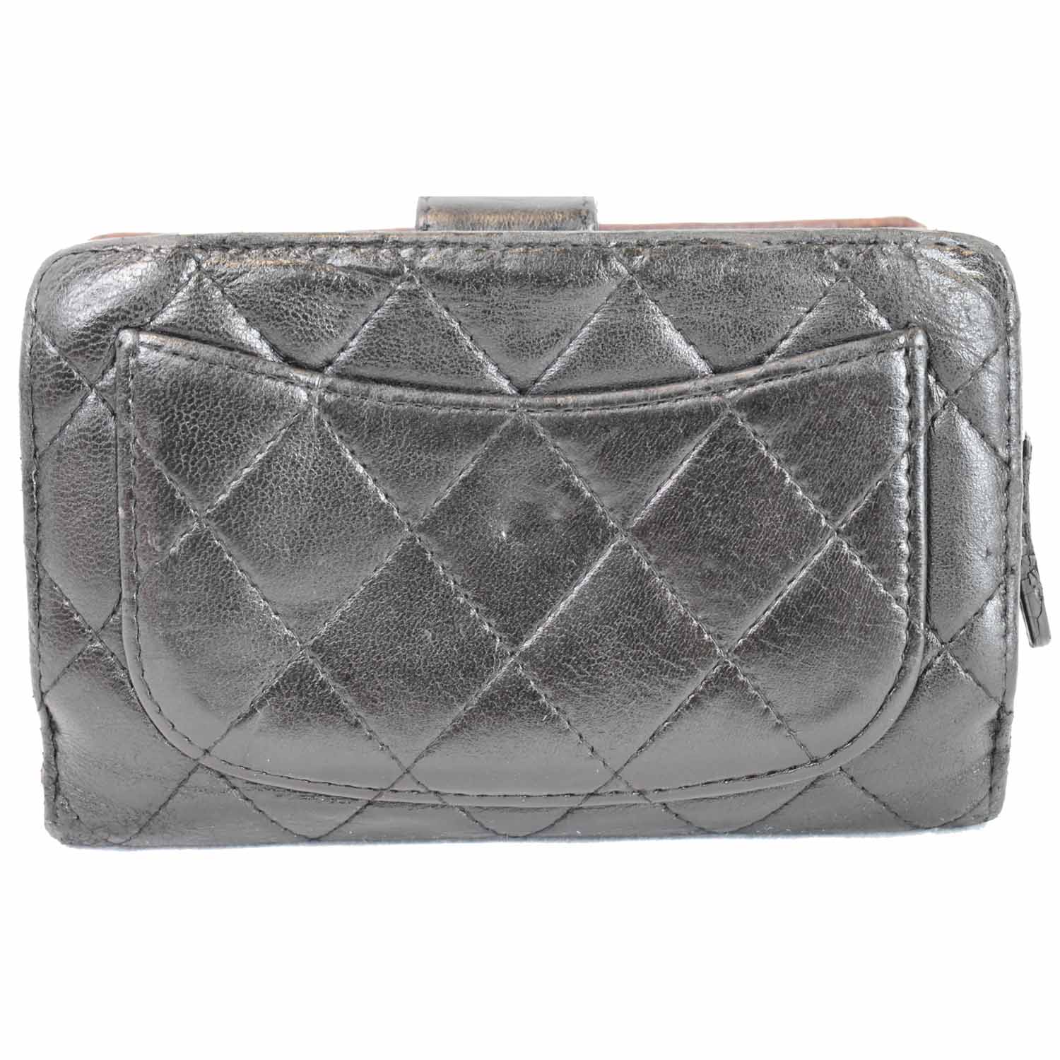 Chanel Metallic Lambskin Quilted CC Card Holder Silver