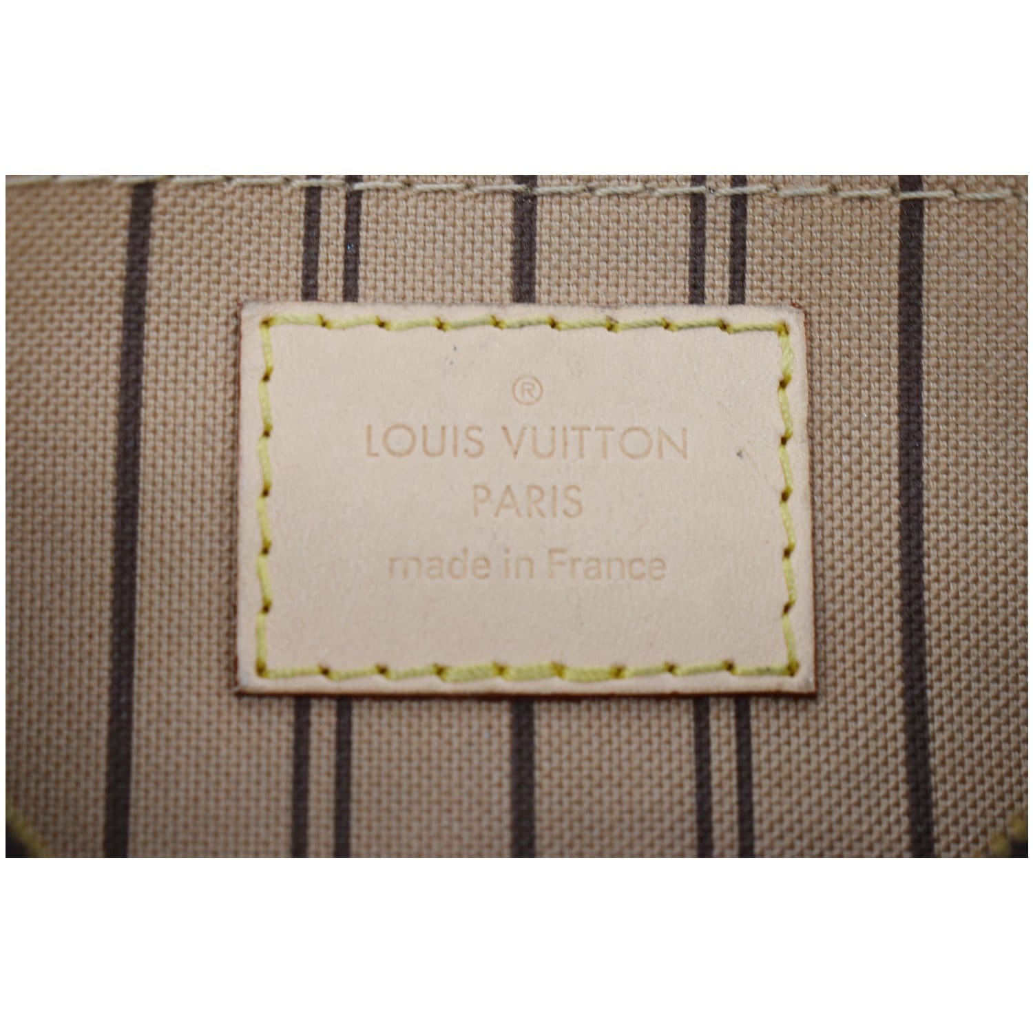 Louis Vuitton Pochette Wristlet Monogram Beige – Now You Glow