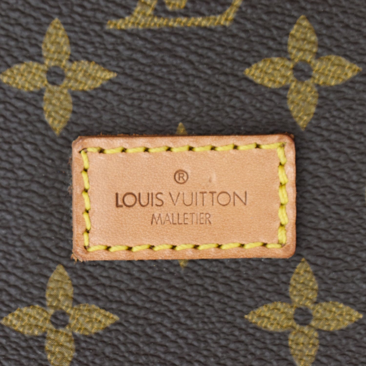 Louis Vuitton Saumur 43 Monogram canvas Brown Leather ref.489424