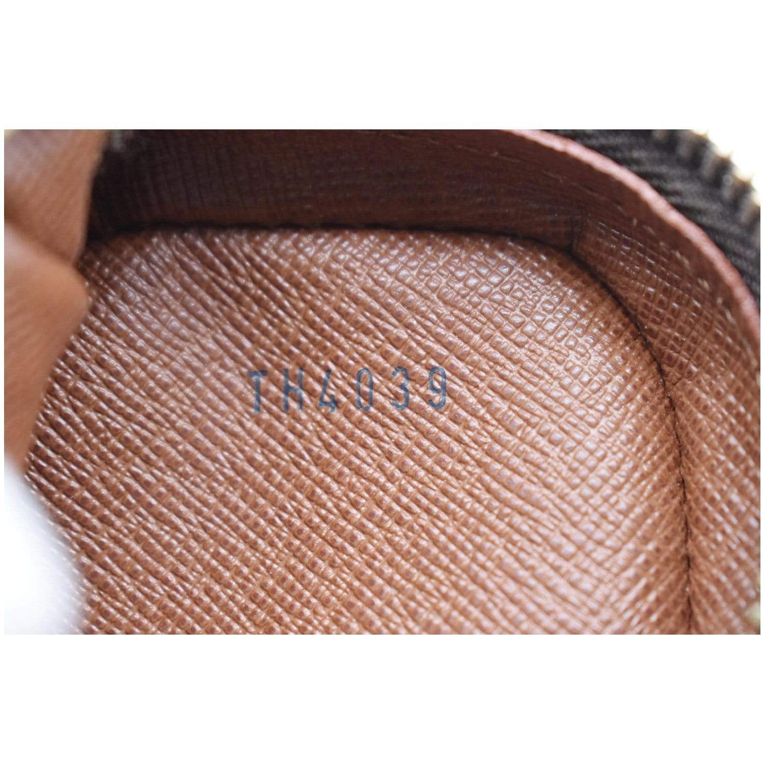 Danube cloth crossbody bag Louis Vuitton Brown in Cloth - 31409204